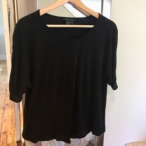 Black crew neck pleated T-shirt